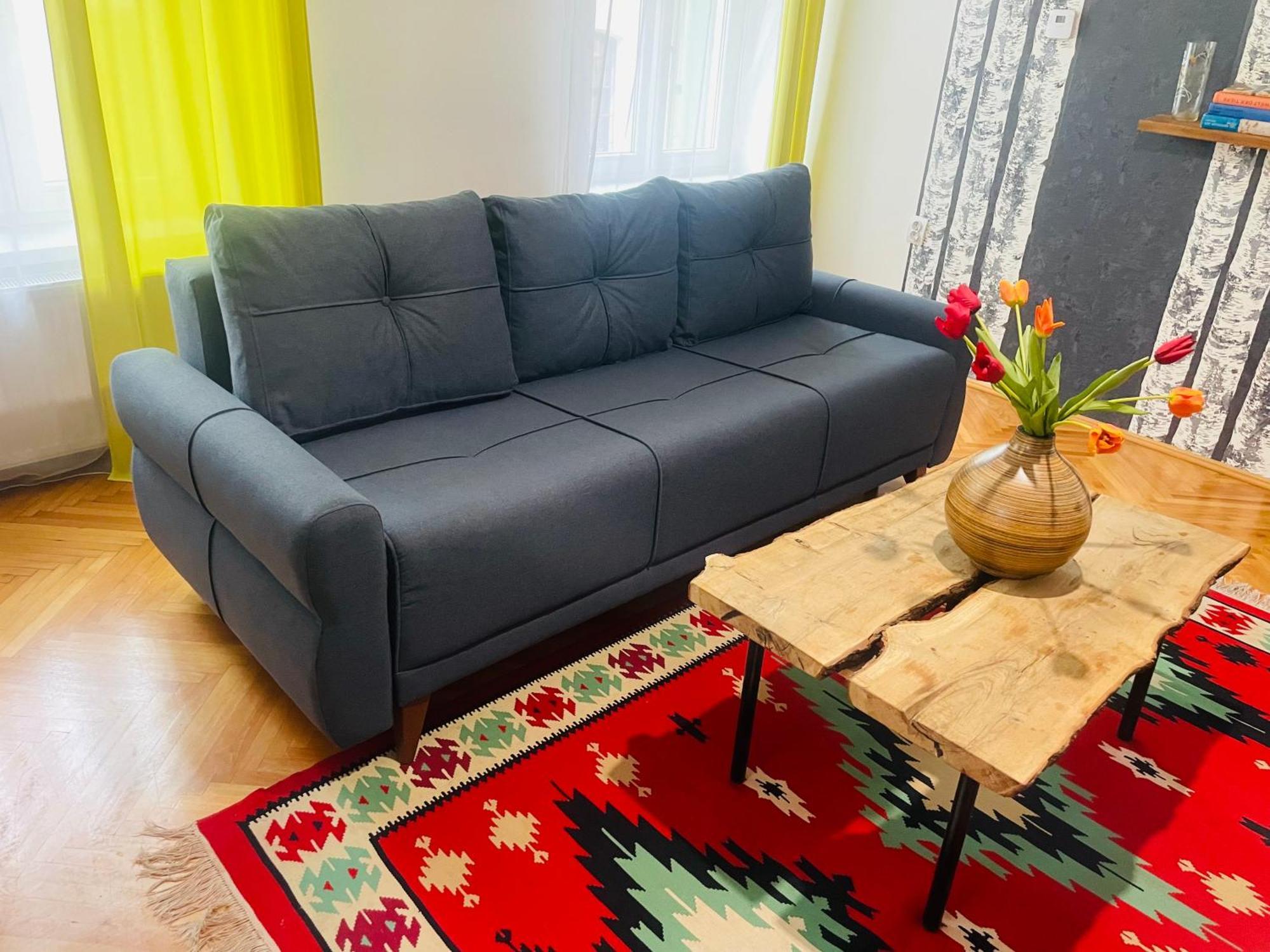 Spacious Stylish Apartment In Old Town Sibiu Exterior photo