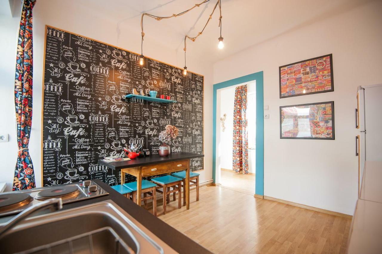 Spacious Stylish Apartment In Old Town Sibiu Exterior photo